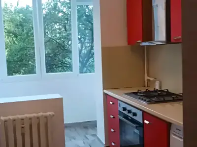 Bucatarie apartament vanzare Sector 3 Bucuresti cu cuptor